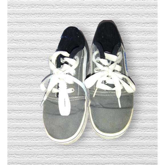 Heelys size Youth 4 - Picture 2 of 5